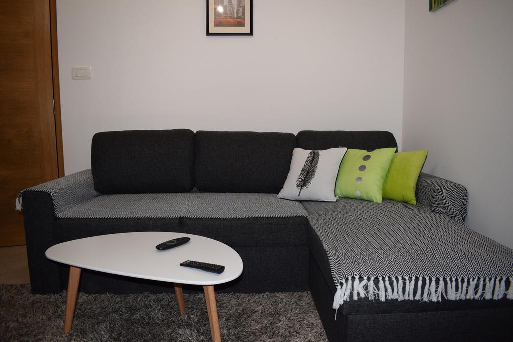 Apartment Fini Tivat Exterior photo