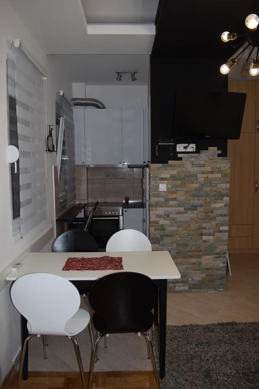 Apartment Fini Tivat Exterior photo